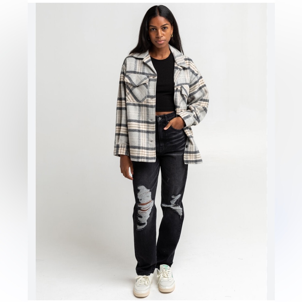3/$15 Zara Grey Plaid Shacket